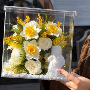 куб з нарцисами штучними купити